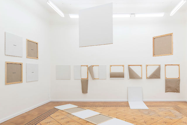 Albert Mertz, Dekonstruktion af maleriets møblement, 1974 (detail), installation view, Croy Nielsen, Vienna, 2018