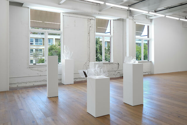 Olga Balema, installation view Loon, Hannah Hoffman, Los Angeles, 2023, photo by Paul Salveson