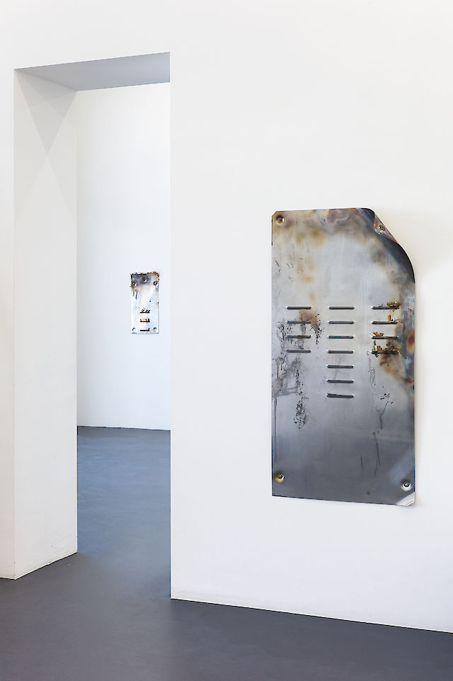 Marlie Mul, installation view No Oduur (Your Smoke Draws Me In), Oslo10, Basel, 2012
