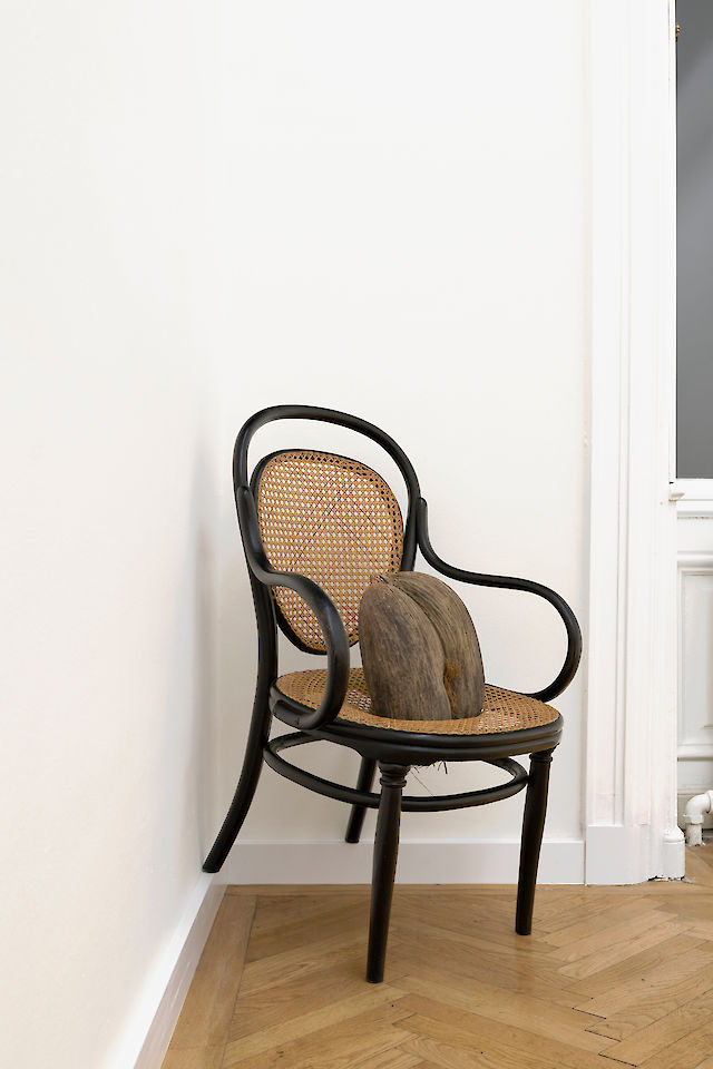 Nina Beier, Female Nude, 2016, Thonet Chair, Cocos Nucifera (Coco Fesse), 89&nbsp;×&nbsp;57&nbsp;×&nbsp;44 cm, Unique
