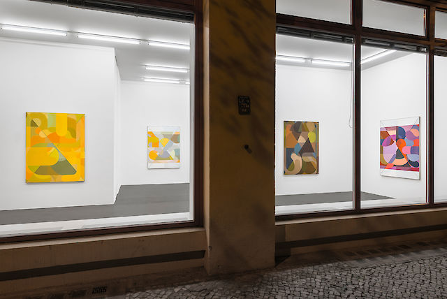 Sebastian Black, installation view Completed Paintings, Croy Nielsen, Berlin, 2016