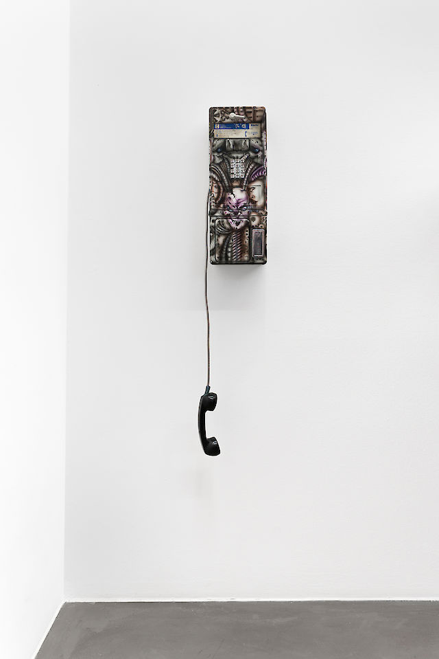 Jason Matthew Lee, Iciclesmadeofsweat, 2014, Spray painted pay phone, 50&nbsp;×&nbsp;20&nbsp;×&nbsp;15 cm