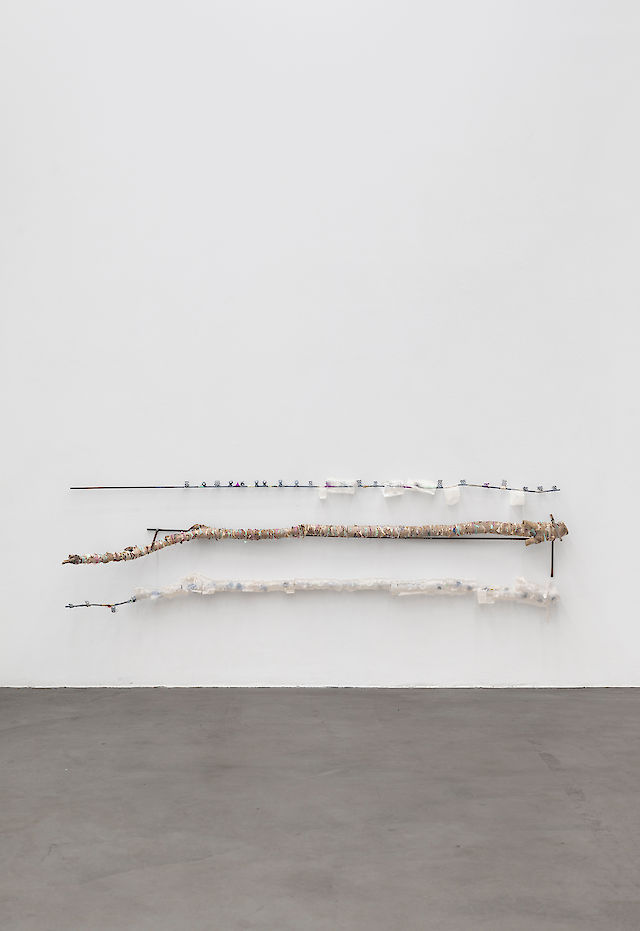 Martin Erik Andersen, Uccello, The Hunt (mimicry), 2014, Painted steel, paper, wood, 3D print, 200&nbsp;×&nbsp;60&nbsp;×&nbsp;32 cm