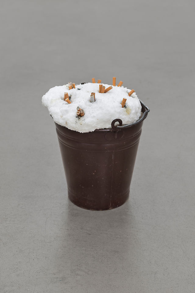 Marlie Mul, Cigarette Hedgehog, 2015, Aluminium bucket, polyurethane foam, acrylic paint, varnish, cellophane, cigarettes, 30 cm ø 25&nbsp;cm