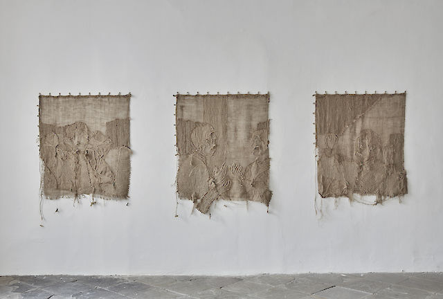 Birke Gorm, installation view Whistle And I’ll Come to You, Galerie der Stadt Schwaz, Jute fibres, metal, 120&nbsp;×&nbsp;100 cm each,&nbsp;2018