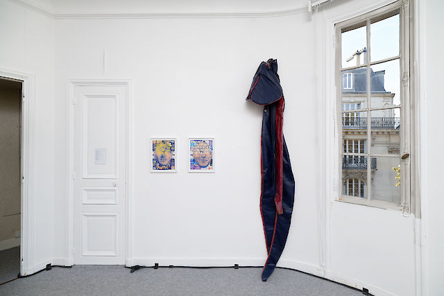 Installation view Paris Internationale, 2018, Zoe Barcza and Sandra Mujinga, photo: Aurelien Mole