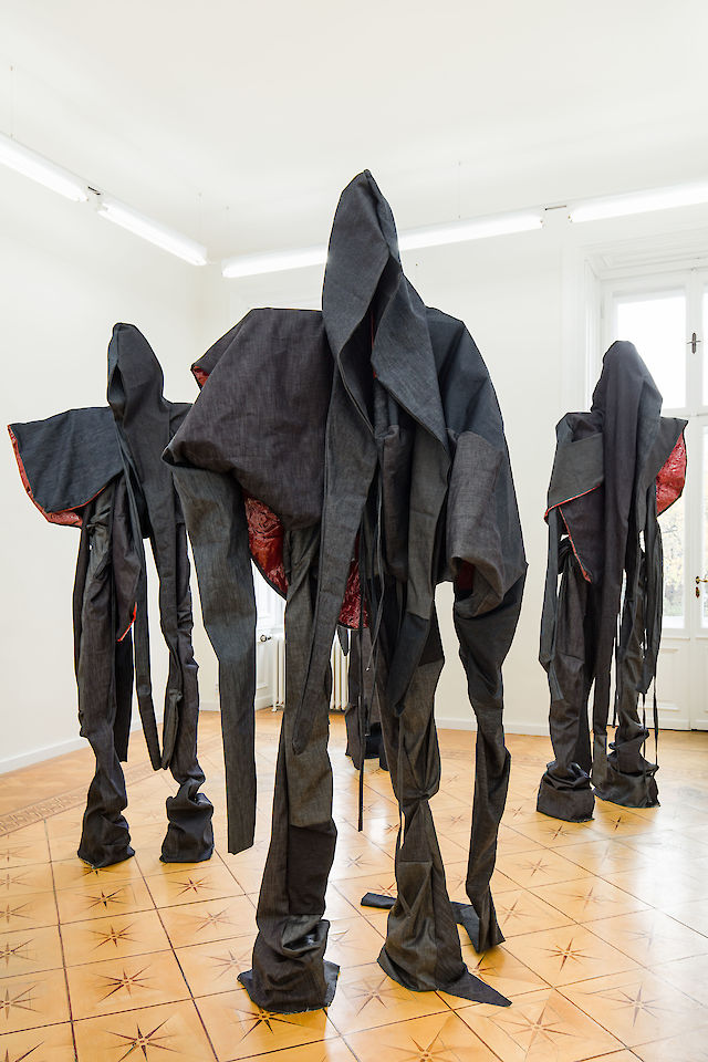 Sandra Mujinga, installation view Seasonal Pulses, Croy Nielsen, Vienna, 2019