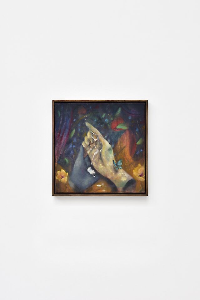 Ernst Yohji Jaeger, Le mystère demeure (Nature morte), 2023, oil on linen, wood frame, 30&nbsp;×&nbsp;30 cm, 32&nbsp;×&nbsp;32 cm (framed), photo by Rebecca Fanuele