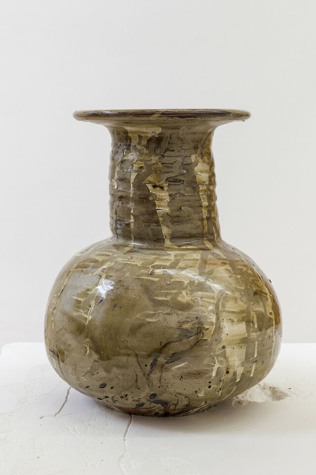 Natsuko Uchino, Untitled (pumpkin), 2021, Glazed stoneware, 35 cm ø 27&nbsp;cm